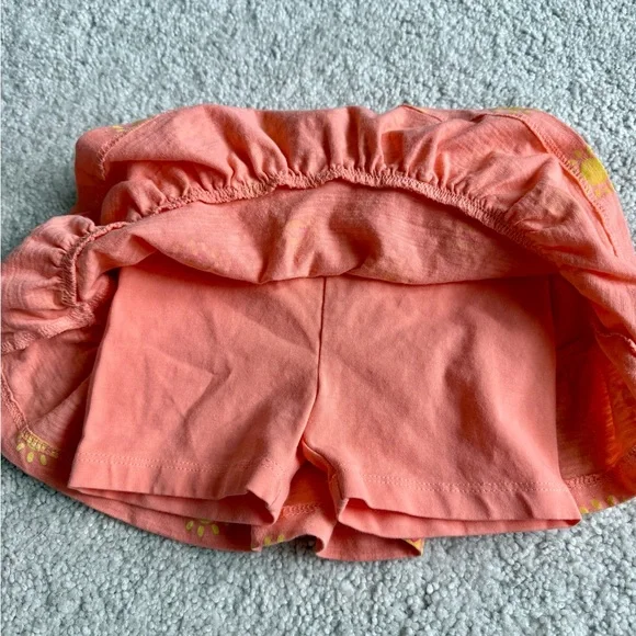 Coral Sun Print Ruffle Skort - Picture 2 of 4